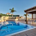 Happy Holidays Pool Private Villa