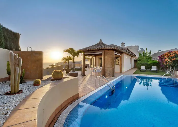 Happy Holidays Pool Private Villa *