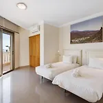 Vila Happy Holidays Pool Private Puerto de Santiago (Tenerife)