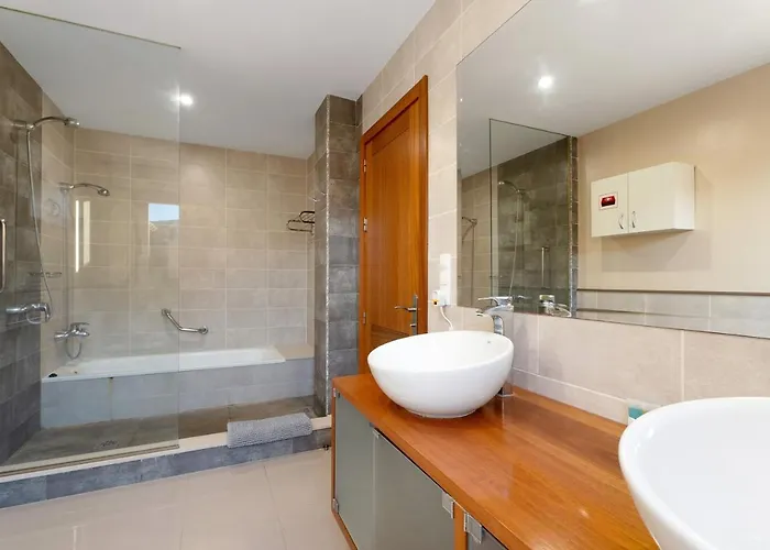 Happy Holidays Pool Private